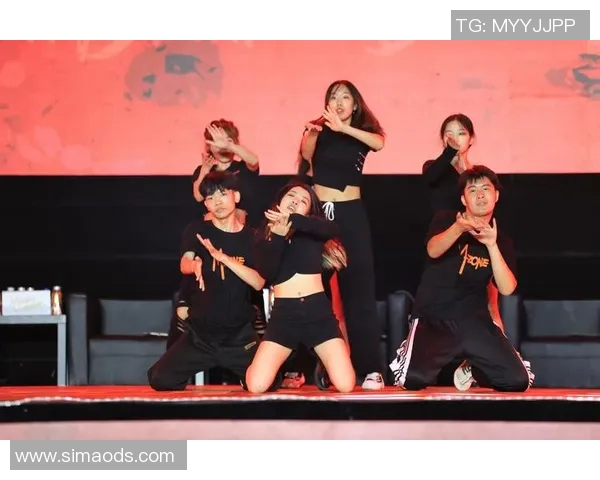 南京街舞队荣登全国街舞速度排行榜第六名展现实力与风采 南京街舞队荣登全国街舞速度排行榜第六名展现实力与风采